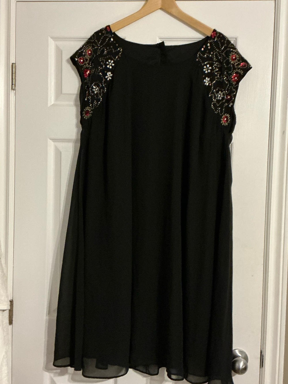 Black Beaded Shoulder Plus Sized Swing Coctail Dress